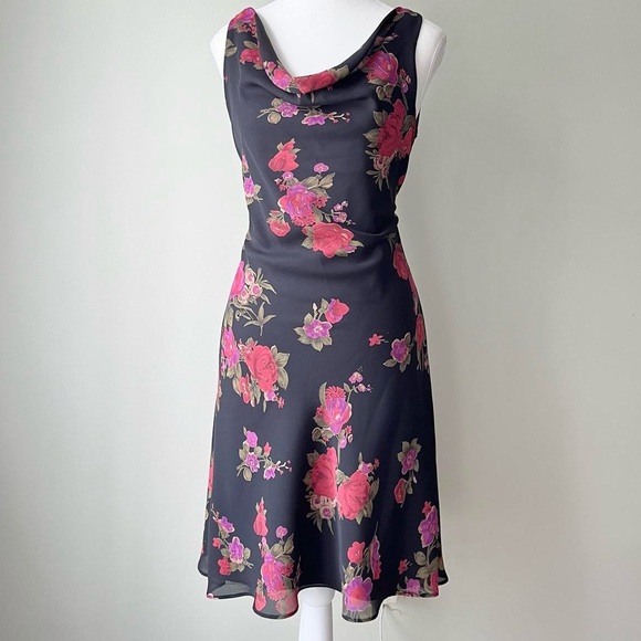 VINTAGE FLORAL MIDI DRESS - Picture 3 of 5